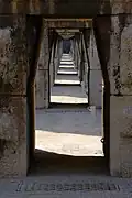 « Porche » du premier étage de l'aqueduc de Roquefavour.