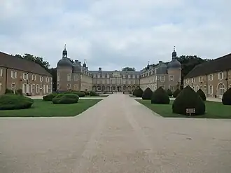 Écomusée de la Bresse bourguignonne du château de Pierre-de-Bresse à Pierre-de-Bresse
