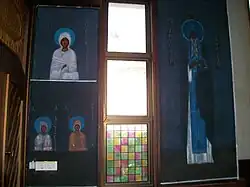 Fresque de 3 saintes et d'un saint évêque