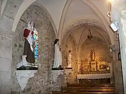 Au premier plan, sainte Germaine de Pibrac