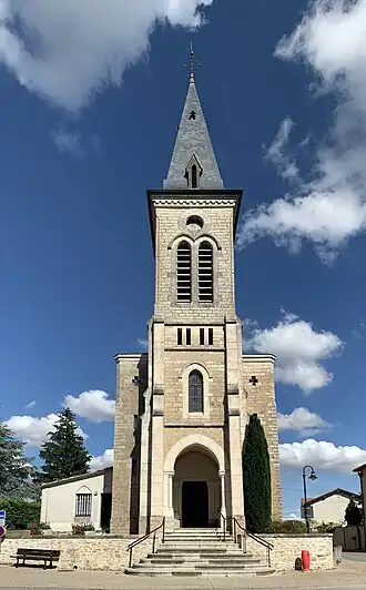 Vue de l’église de Tramoyes.