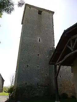 Le côté nord du clocher.