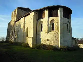 Abside de l'église Saint-Aubin.