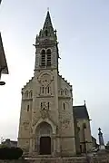 Église Saint-Clair (Réguiny) : la façade.