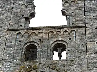 Le clocher, face ouest, détail.