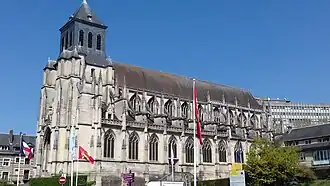 Vue du sud, dans la rue au Char.