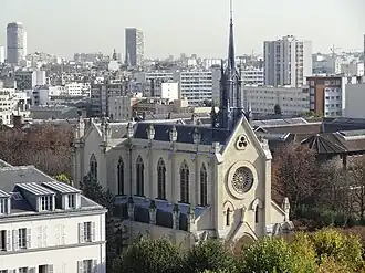 Vue de la chapelle depuis le jardin de l'Observatoire de Paris.