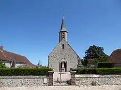 Église Saint-Laurent de Mainterne.