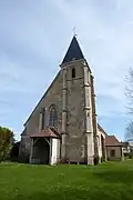 Façade ouest de l'église.