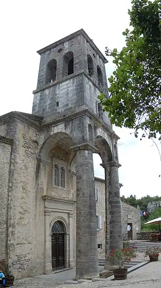 Clocher de l'église Saint-Pierre-aux-Liens.