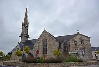 Église Saint-Pierre-et-Saint-Paul : flanc sud.