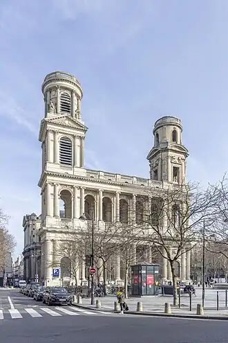 Façade de l'église Saint-Sulpice située dans le 6e arrondissement de Paris.