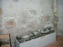 Statue gisante de Roger de Sarrieu, Seigneur de Martres - 1576 - Église de Martres-Tolosane