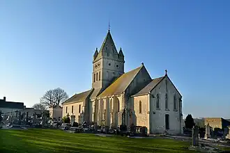 L'église Saint-Vigor. Vue sud-est.