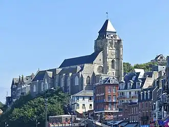 Talus boisé à la base de l'église, &nbsp;Site classé
