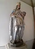 Statue de saint Louis dans le narthex