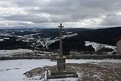 Panorama depuis le porche l'église.