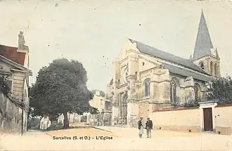 Le centre du village avec l'église.