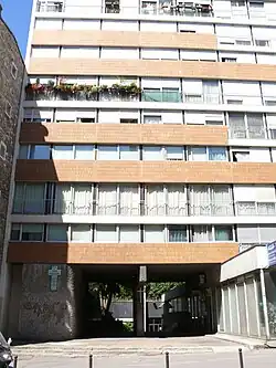 Façade de l'immeuble de logements sociaux