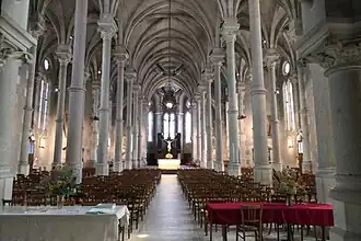 La nef de l'église du Sacré-Cœur