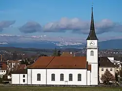 L'église Saint-Didier vue du sud.