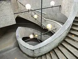 Escalier d'accès à l'église.