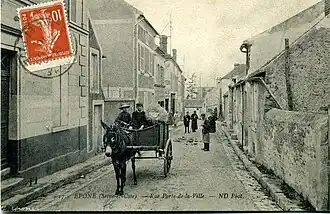 La rue Porte-de-la-Ville.