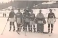 Les lausannois, en 1942, en tant que visiteurs, avec sur le maillot le nouveau sigle « MHC » pour Montchoisi Hockey Club, nom adopté après la fusion.