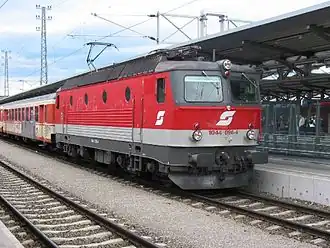 Description de l'image ÖBB 1044 096-4 in Wiener Neustadt Hbf.jpg.