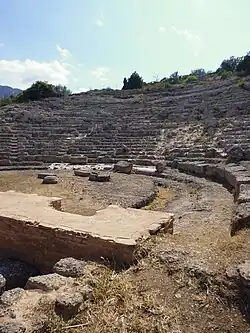 Vue depuis l'angle nord de la scène.