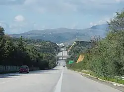 La A90 près de Tavroníti.