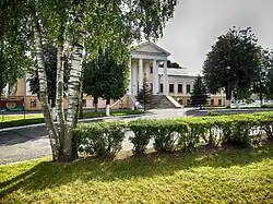 Le palais à Valojyn.