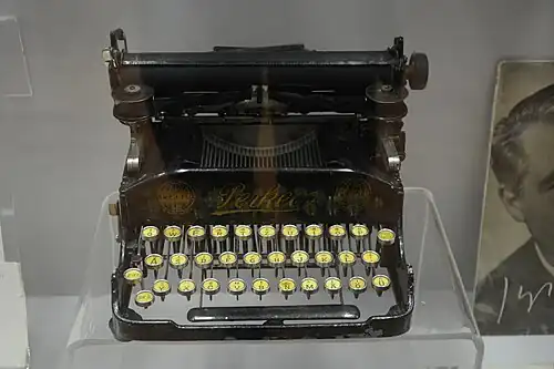 Machine à écrire Perkeo, première moitié du XXe&nbsp;siècle.