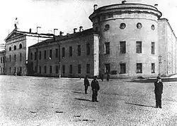 Château de Lituanie du côté de la Rue des Décembristes(anciennement de l'Officier) et du canal Krioukov. Début du XXe&nbsp;siècle.
