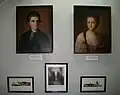 Portraits de Nikolaï Strouïski&nbsp;(ru) et d'Alexandra Strouïskaïa, grands-parents d'Alexandre Polejaïev, et photographies de leur domaine de Rouzaïevka, près de Saransk.