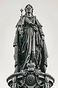 La statue de l'impératrice.