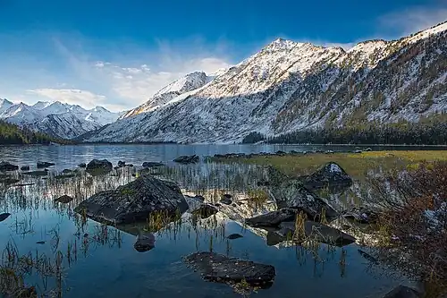 Lac Médian.
