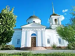 Portail latéral.