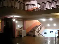 et son escalier.
