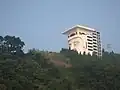 Hôtel en forme de tête de l'Empereur de Jade