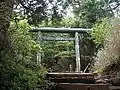 本社鳥居