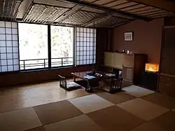 Table-irori d'habitat japonais