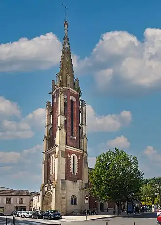 Clocher de l'église Sainte-Foy.