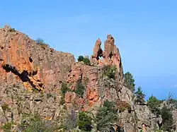 Rocher appelé les amoureux des calanques