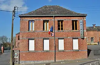 La mairie.