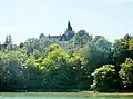 Le château du Hénan vu depuis l'Aven.