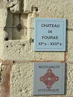 Pancartes du sémaphore.