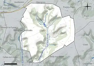 Carte en couleur présentant le réseau hydrographique de la commune