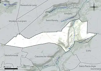 Carte en couleur présentant le réseau hydrographique de la commune