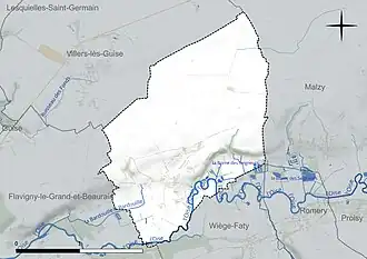 Carte en couleur présentant le réseau hydrographique de la commune